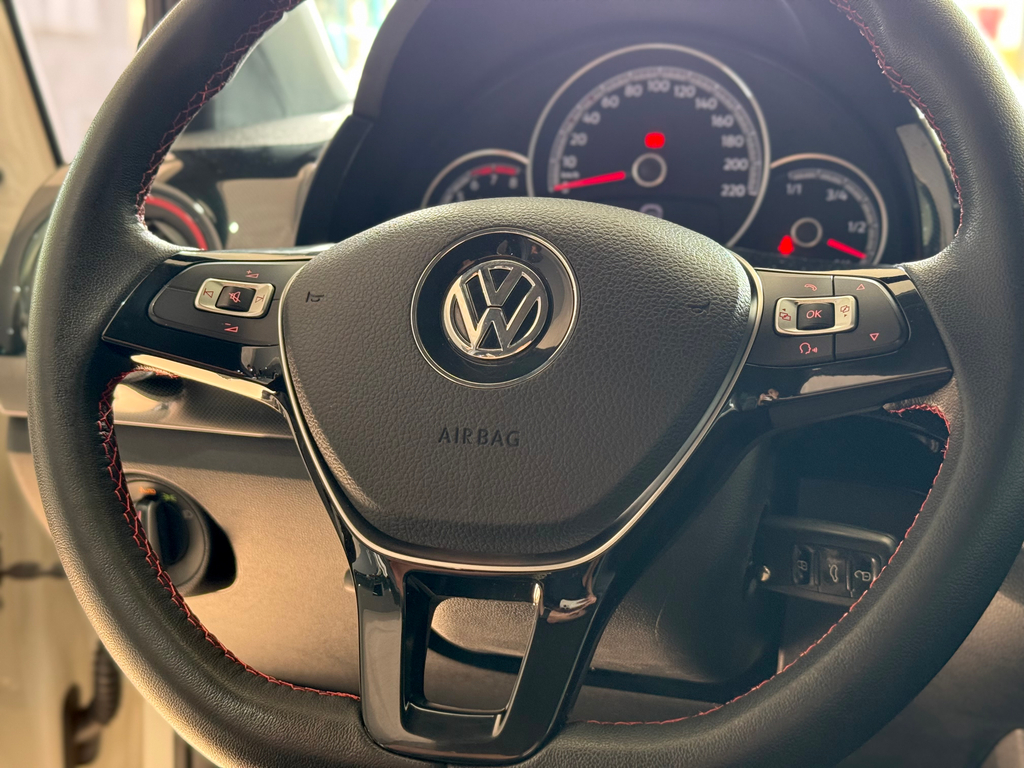 Volkswagen Up! Branco