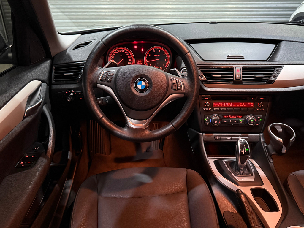 BMW X1 Prata