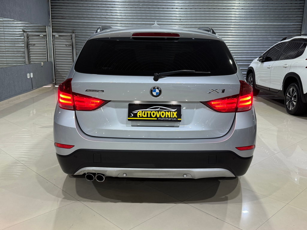 BMW X1 Prata