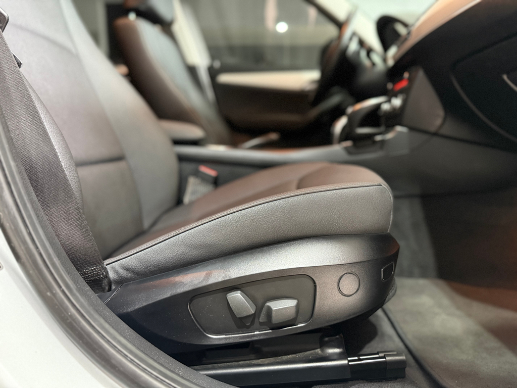 BMW X1 Prata