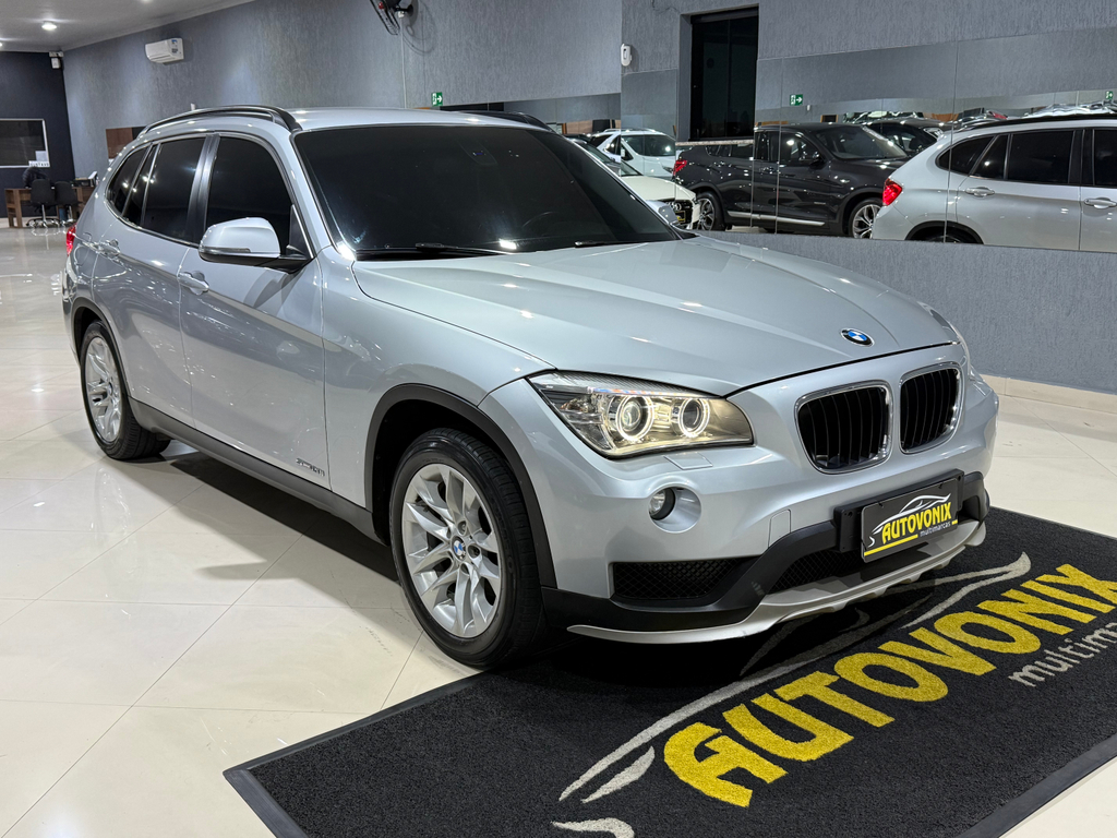 BMW X1 Prata