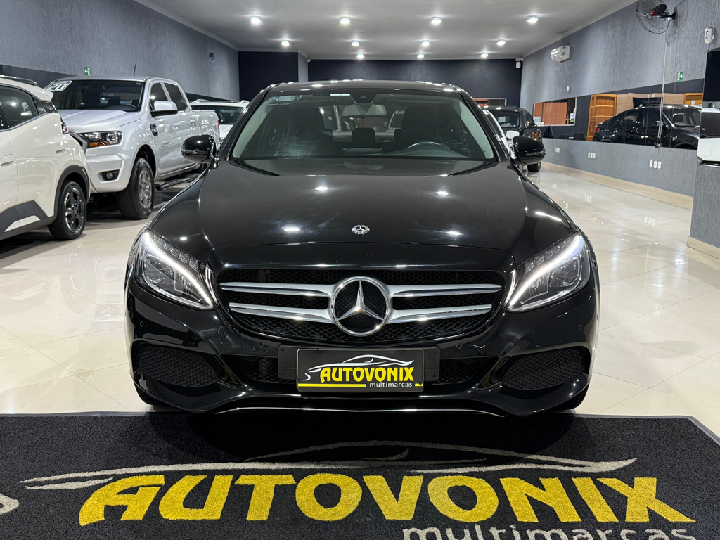 Mercedes Benz C-180 Preto