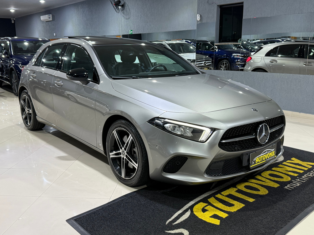 Mercedes Benz A 250 Prata
