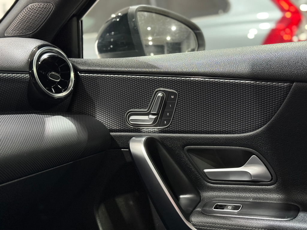 Mercedes Benz A 250 Prata