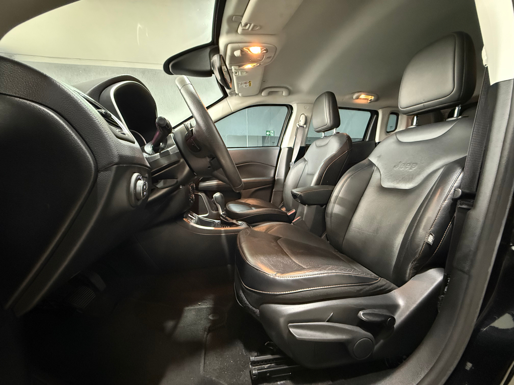 Jeep Compass Preto