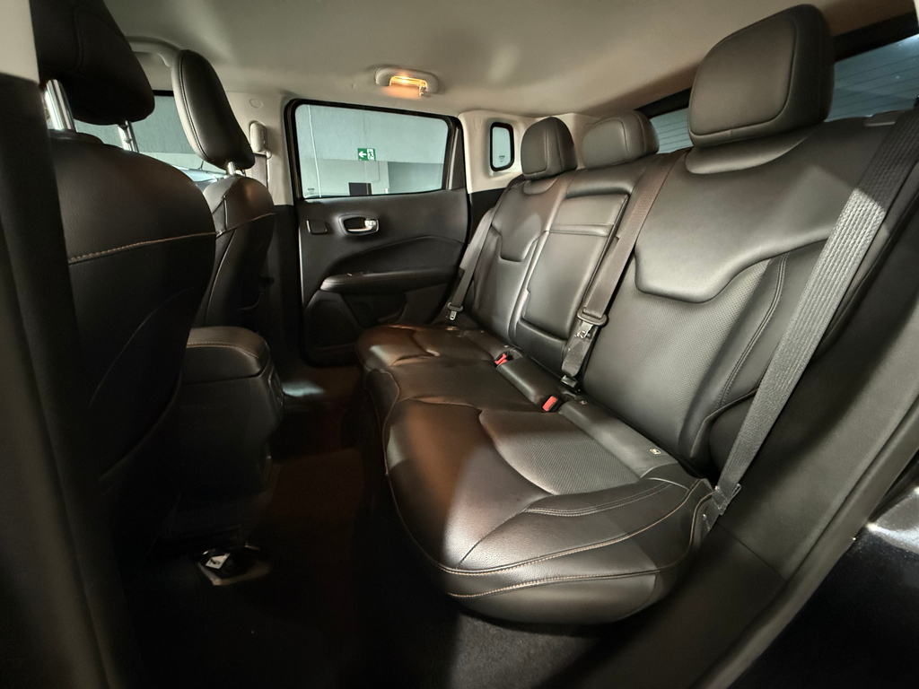 Jeep Compass Preto