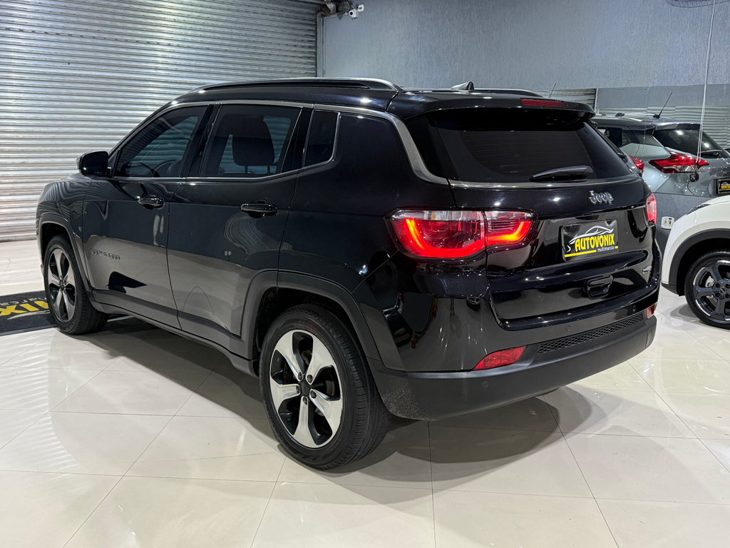 Jeep Compass Preto