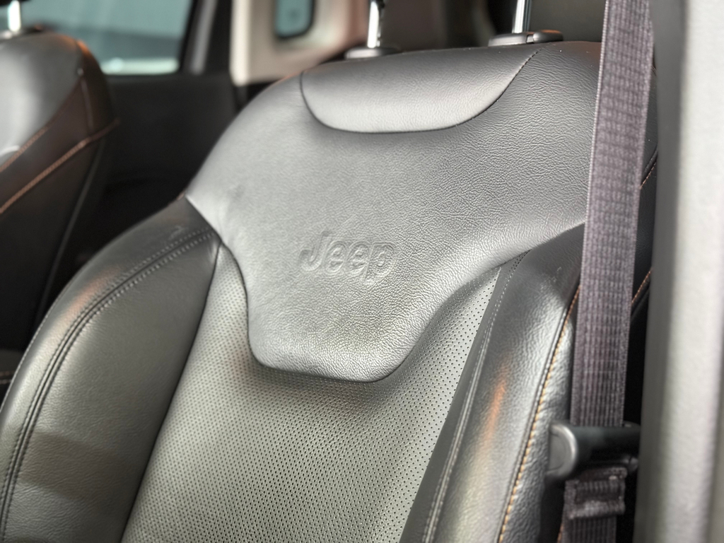 Jeep Compass Preto