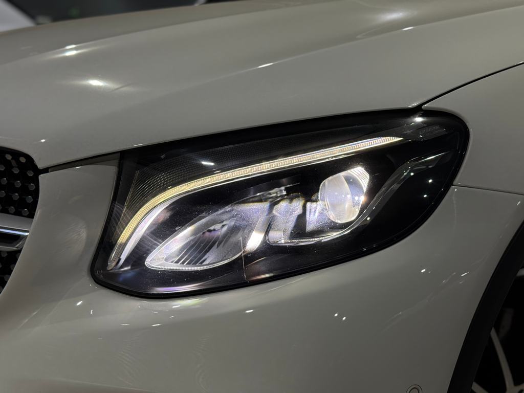 Mercedes Benz GLC 250 Branco