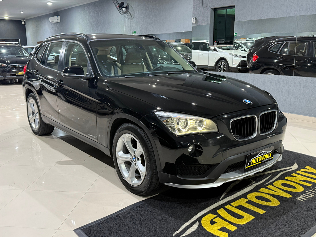 BMW X1 Preto
