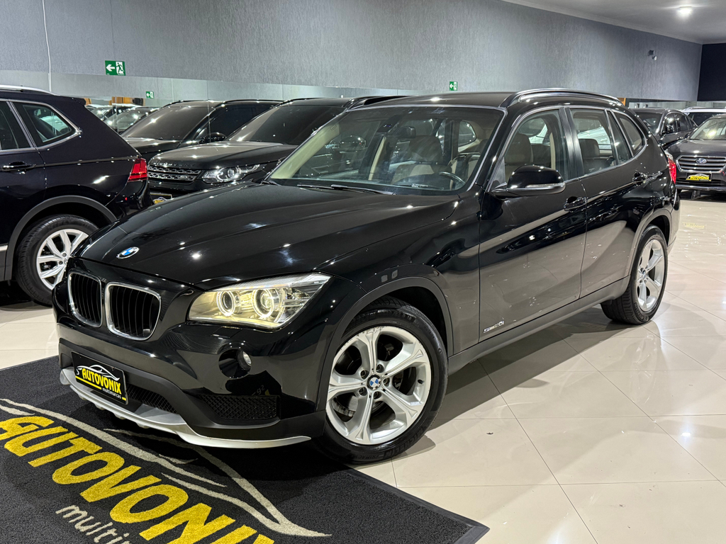 BMW X1 Preto