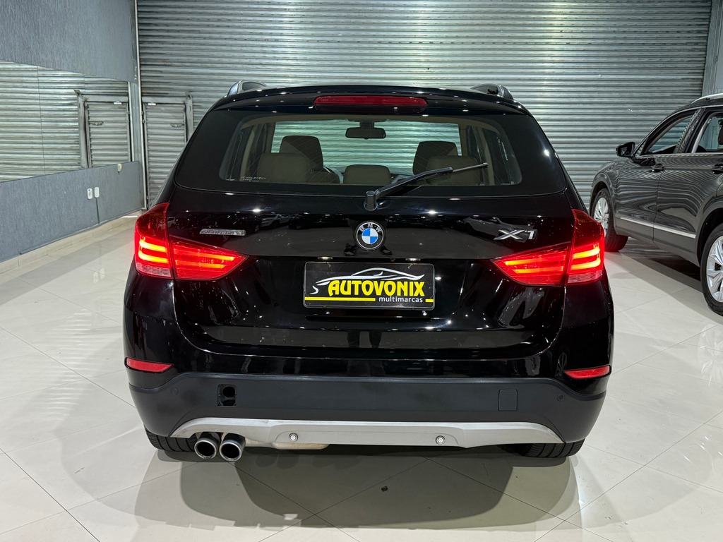 BMW X1 Preto