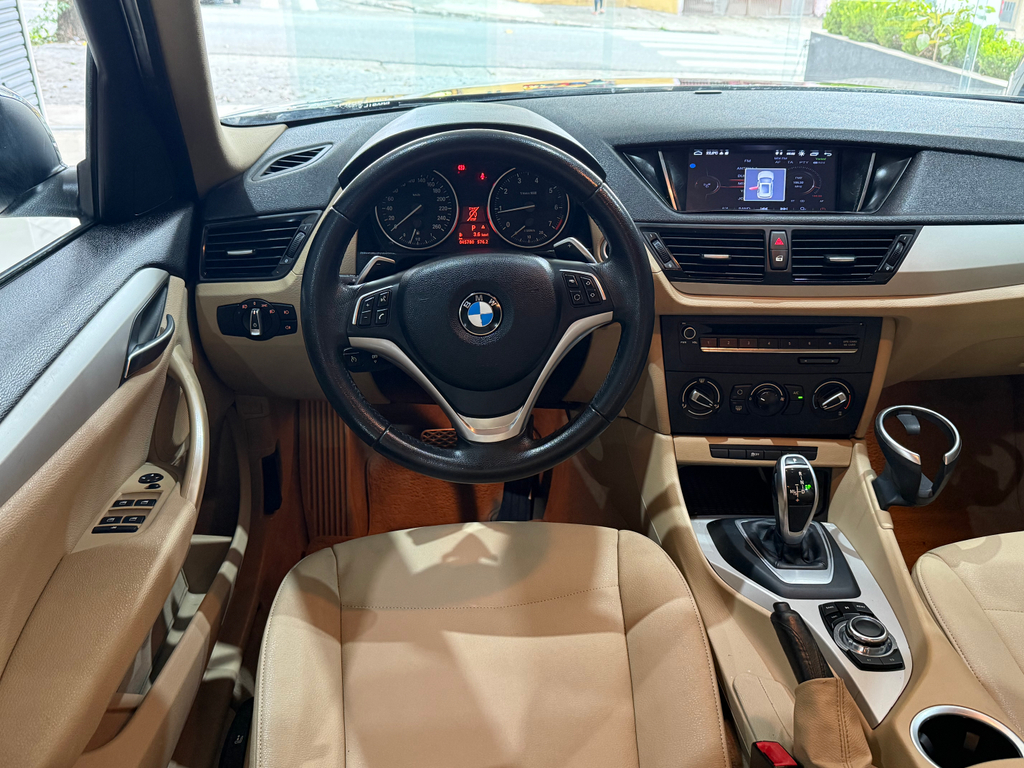 BMW X1 Preto