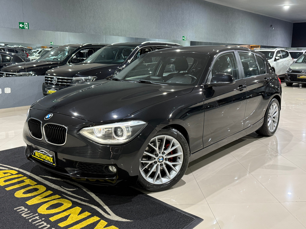 BMW 118i Preto