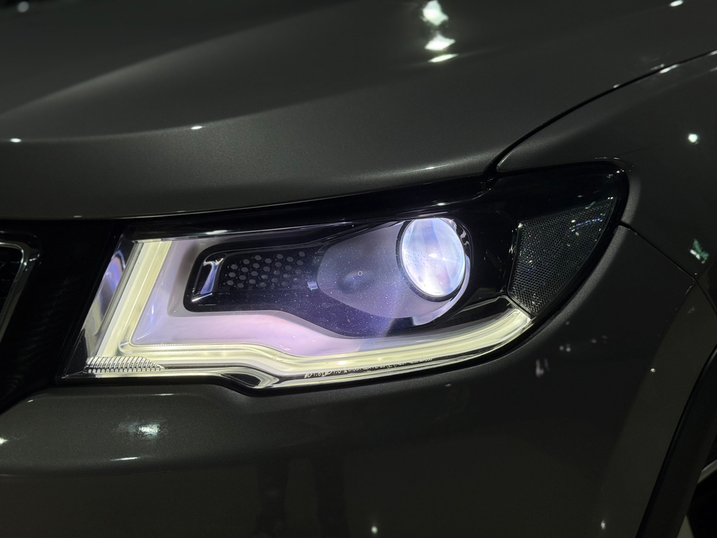Jeep Compass Cinza