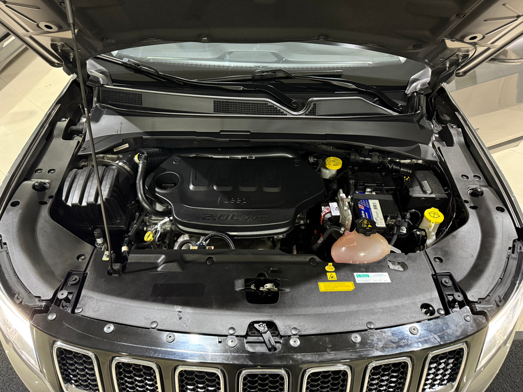Jeep Compass Cinza