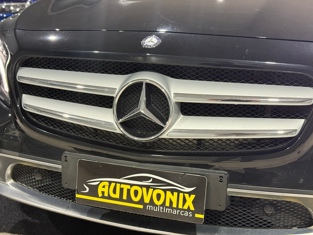 Mercedes Benz GLA-200 Preto