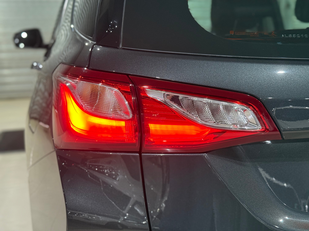 Chevrolet Equinox Cinza