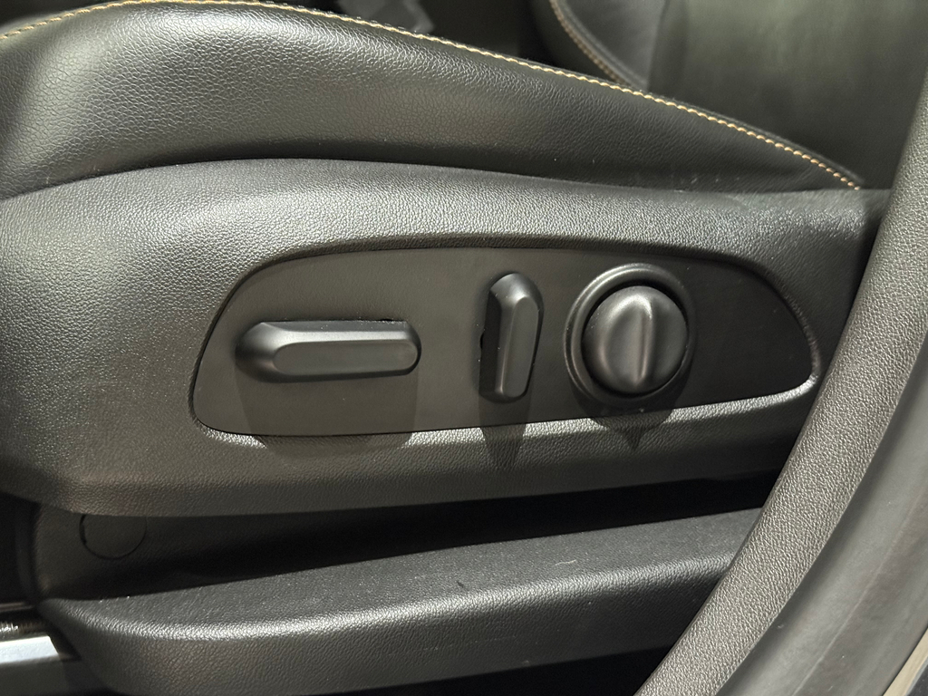 Chevrolet Equinox Cinza