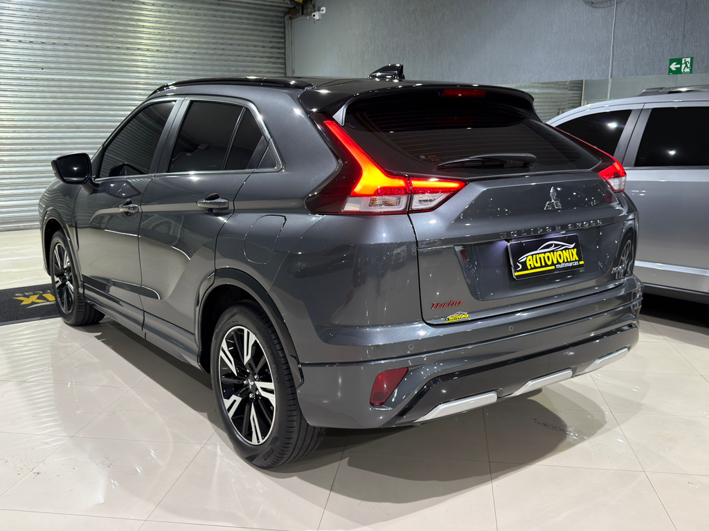 Mitsubishi Eclipse Cross Cinza