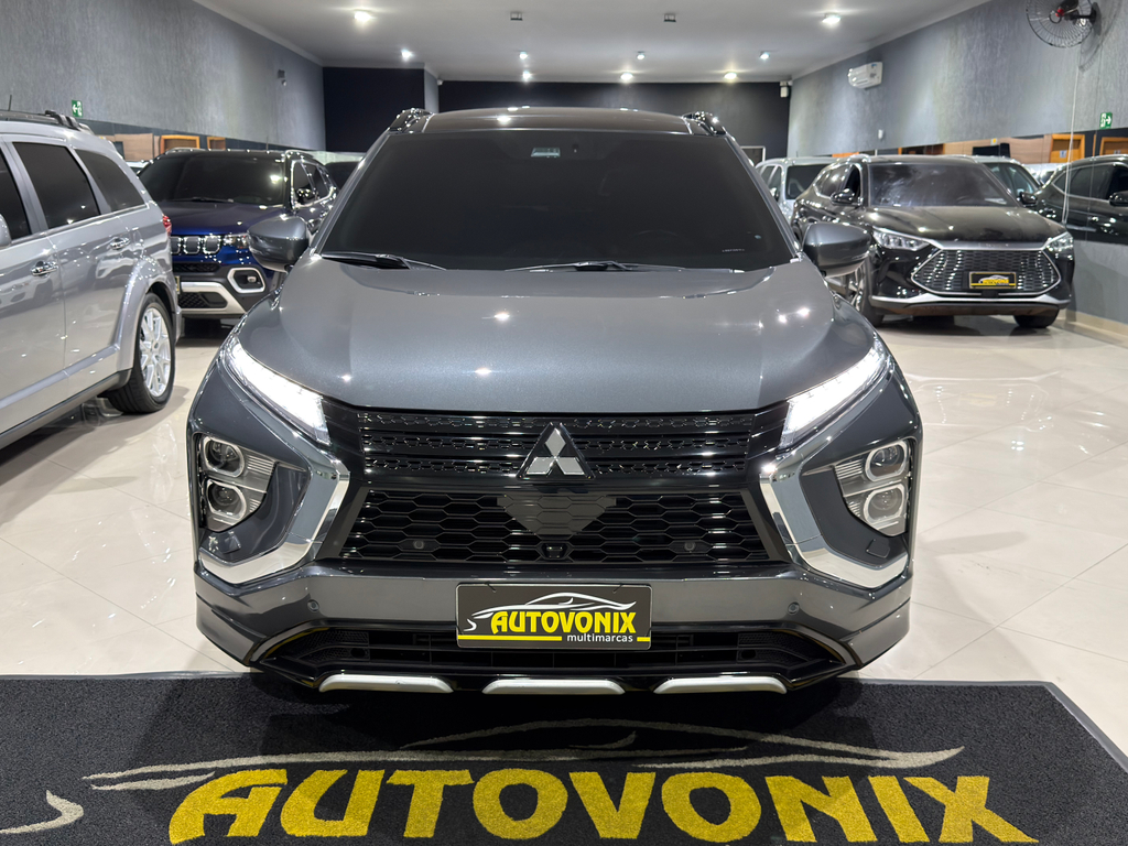 Mitsubishi Eclipse Cross Cinza