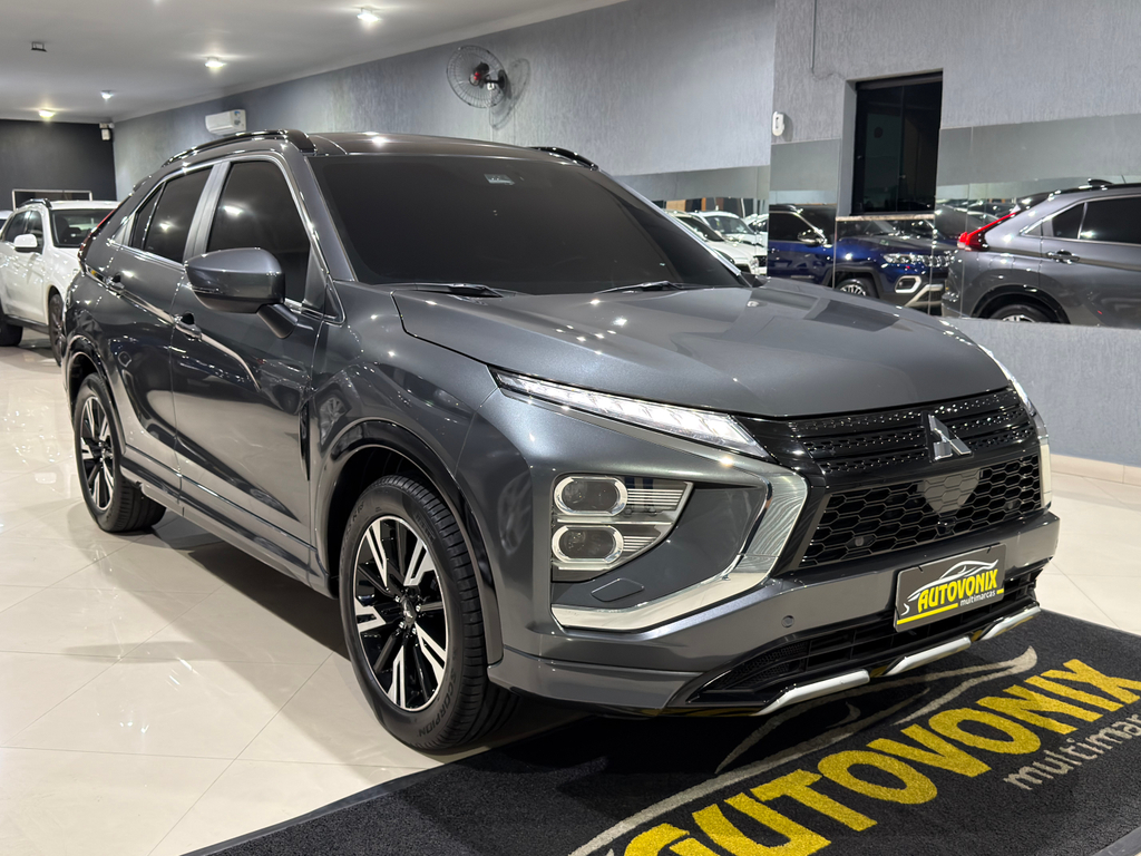 Mitsubishi Eclipse Cross Cinza