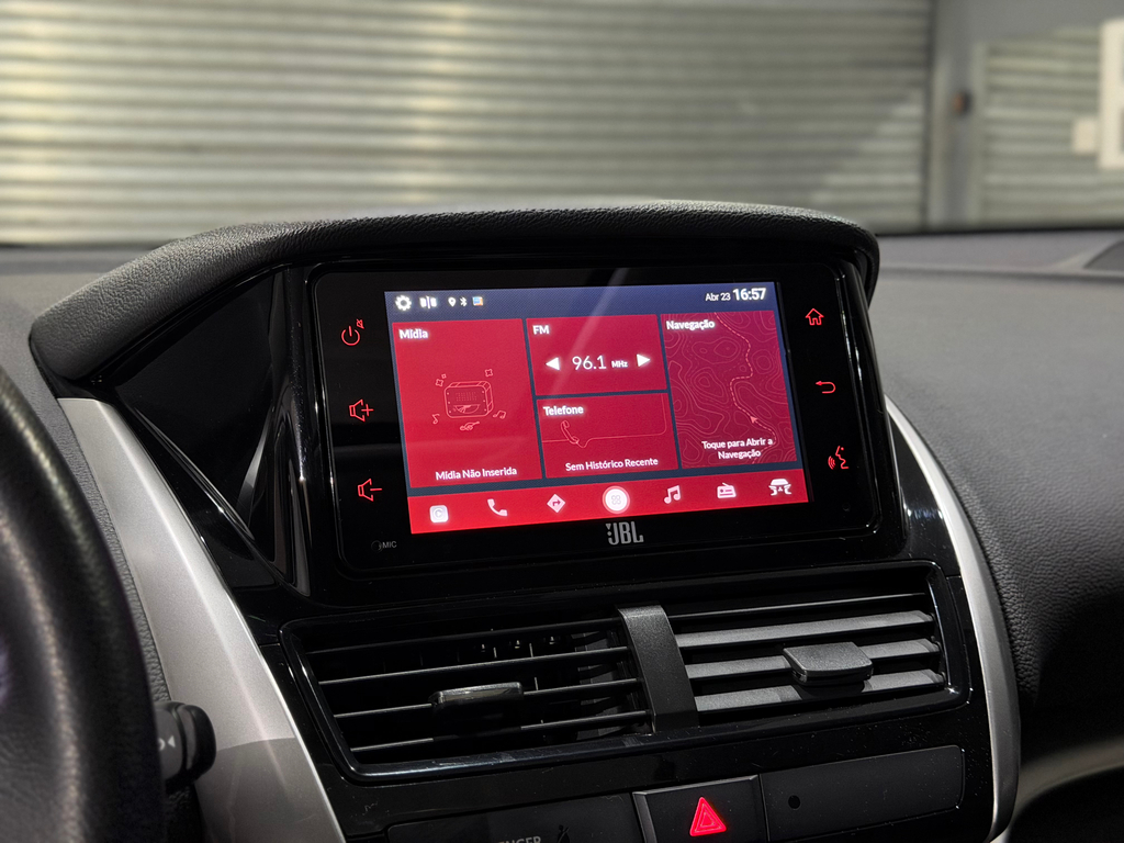 Mitsubishi Eclipse Cross Cinza