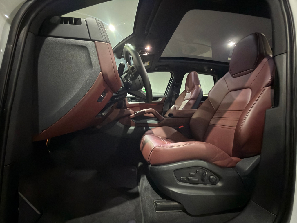 Porsche Cayenne Branco