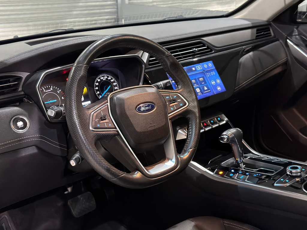 Ford TERRITORY Branco