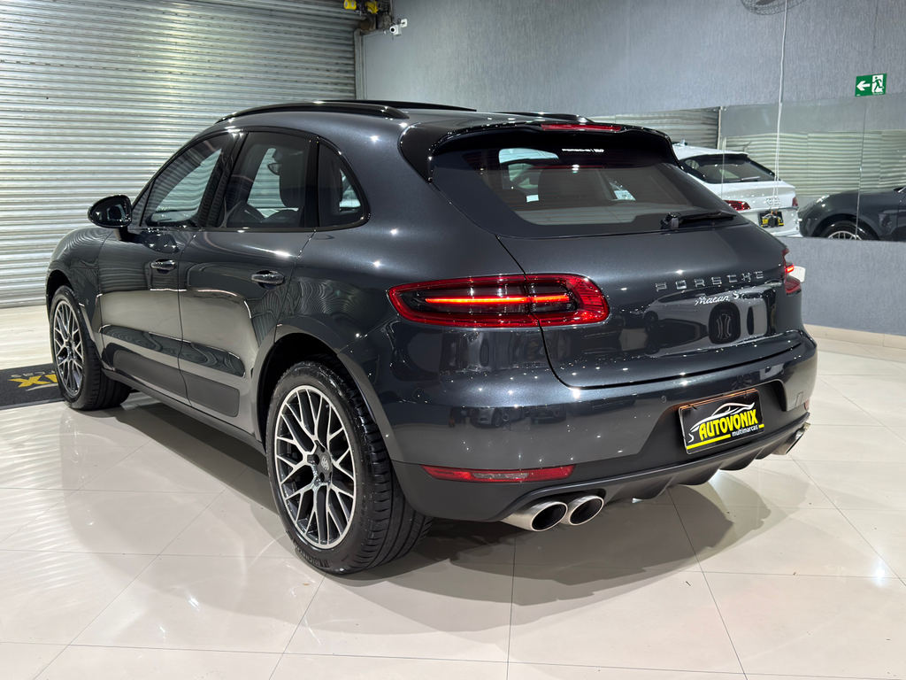 Porsche Macan Cinza