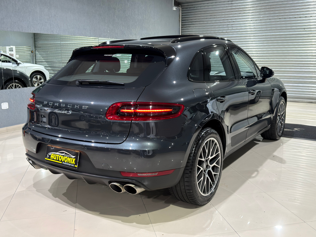 Porsche Macan Cinza