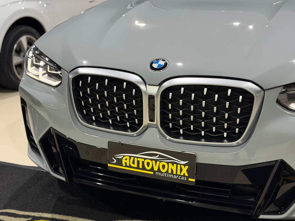 BMW X4 Cinza
