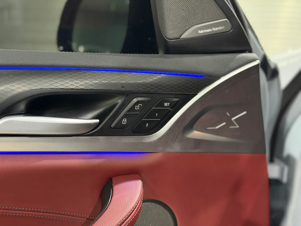 BMW X4 Cinza