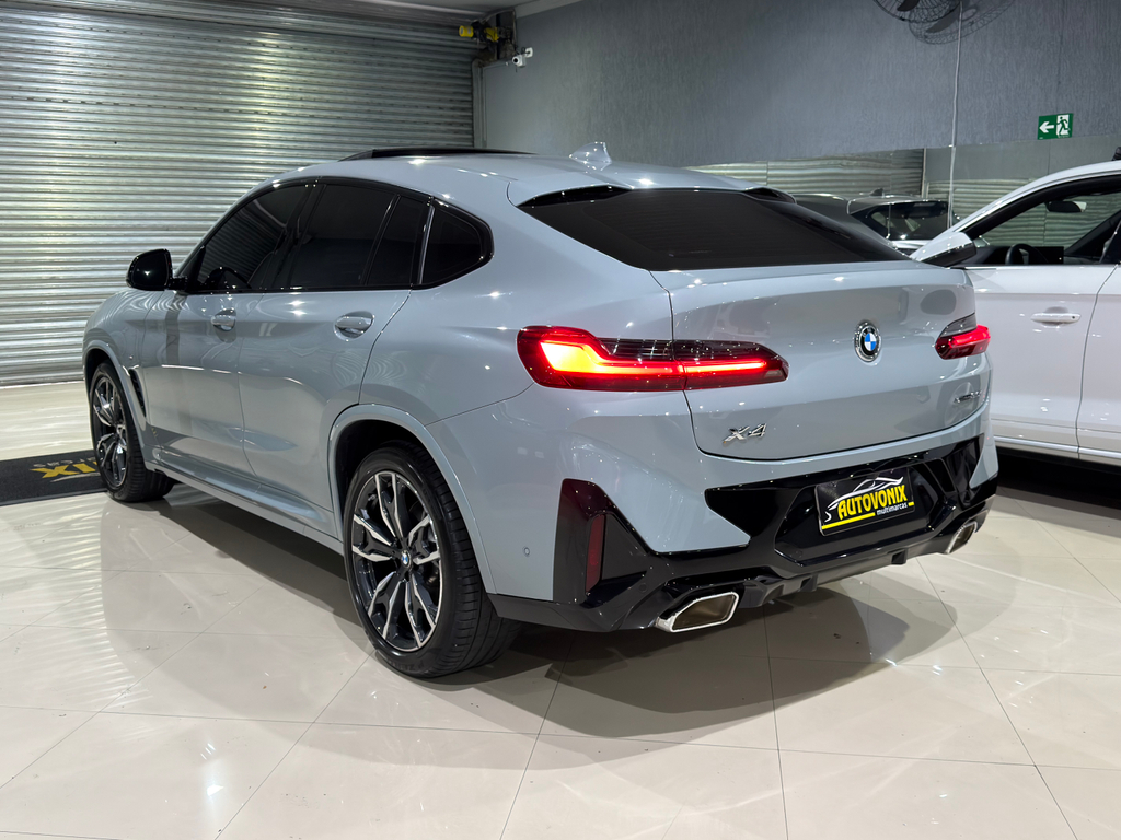 BMW X4 Cinza