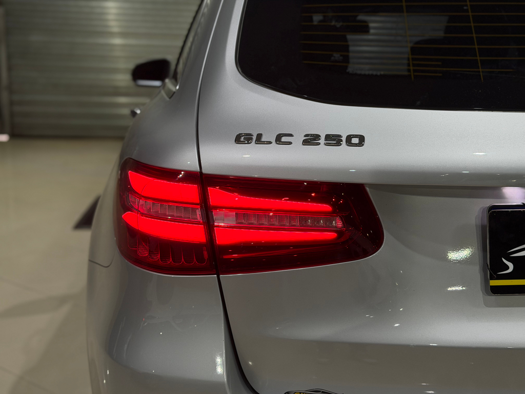 Mercedes Benz GLC 250 Prata