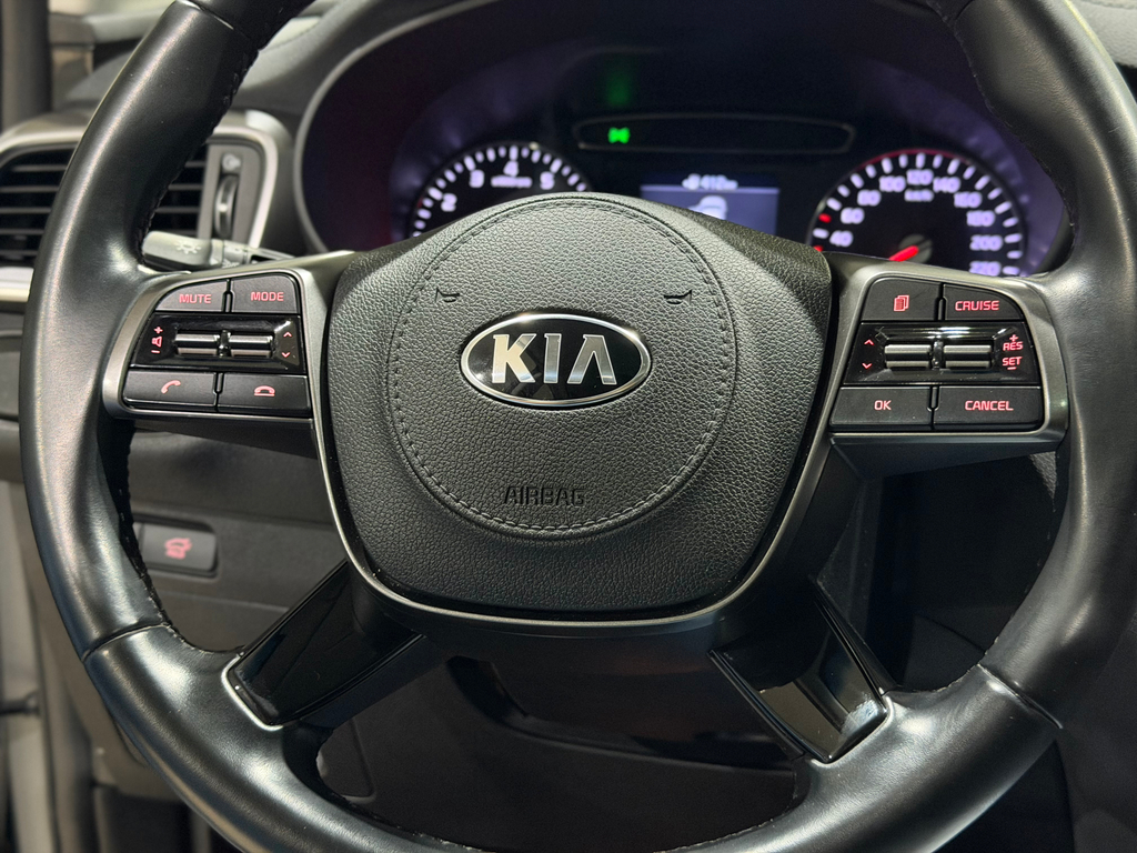Kia Sorento Cinza