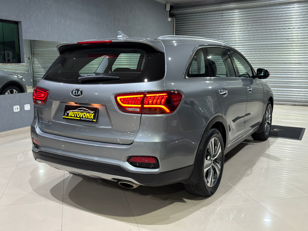 Kia Sorento Cinza