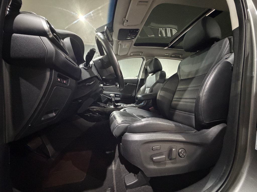 Kia Sorento Cinza