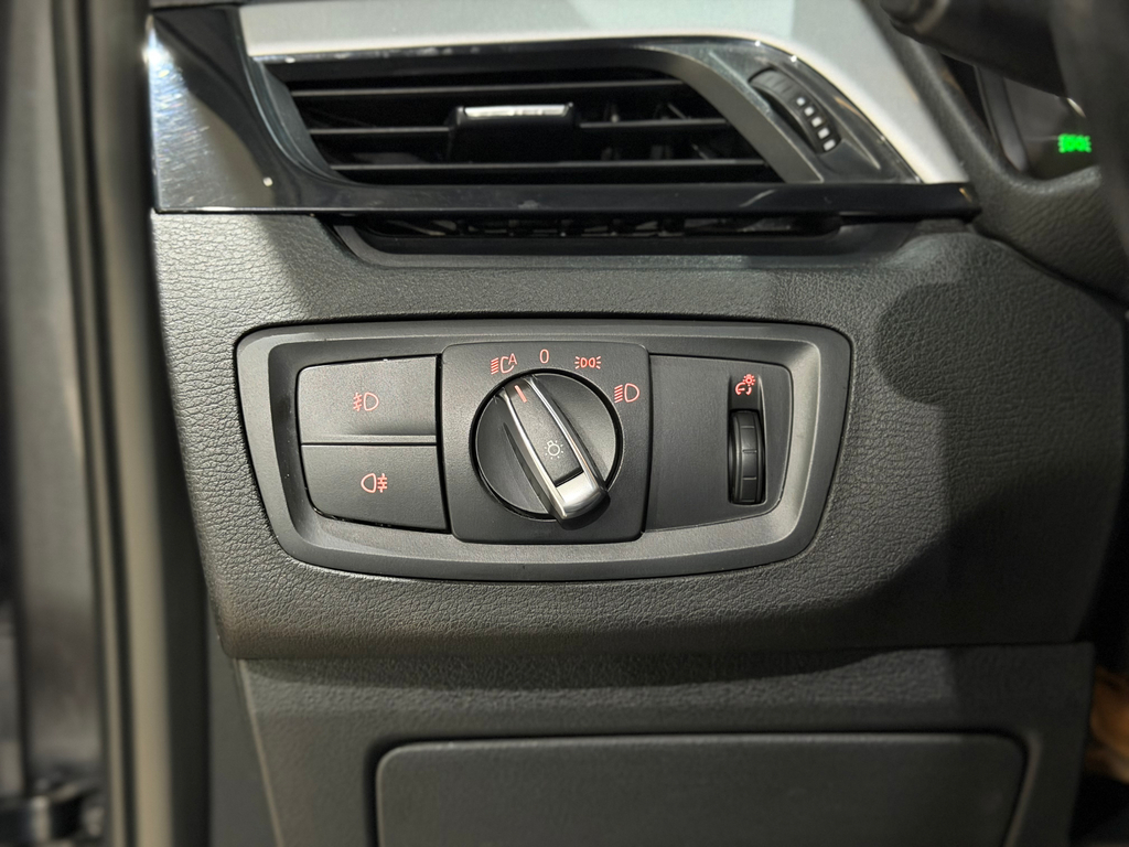 BMW X1 Cinza