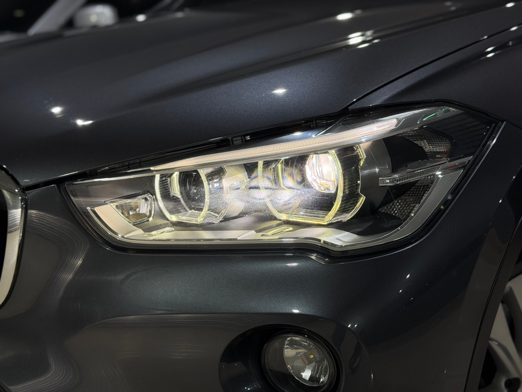 BMW X1 Cinza