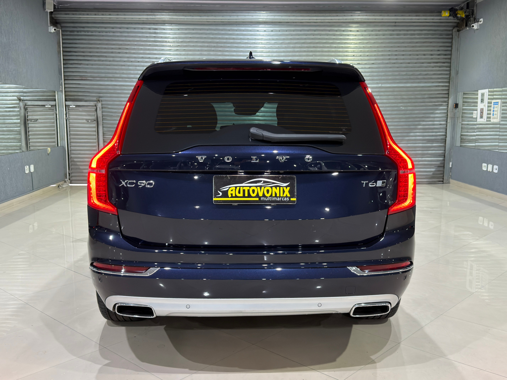 Volvo XC90 Azul