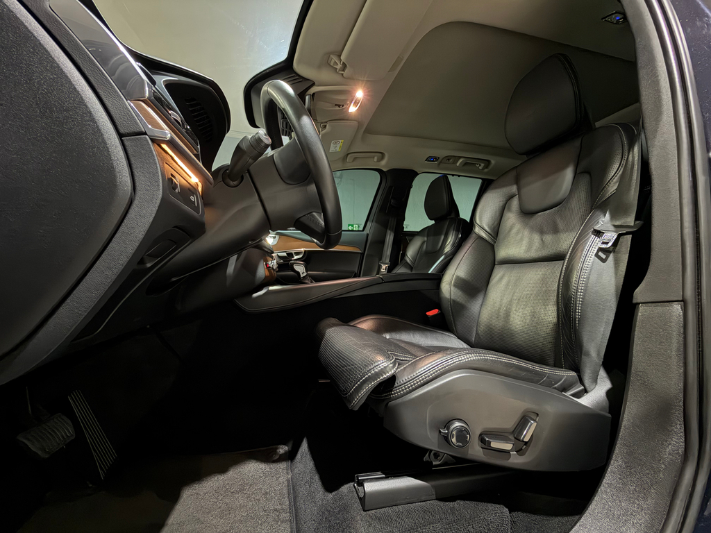 Volvo XC90 Azul