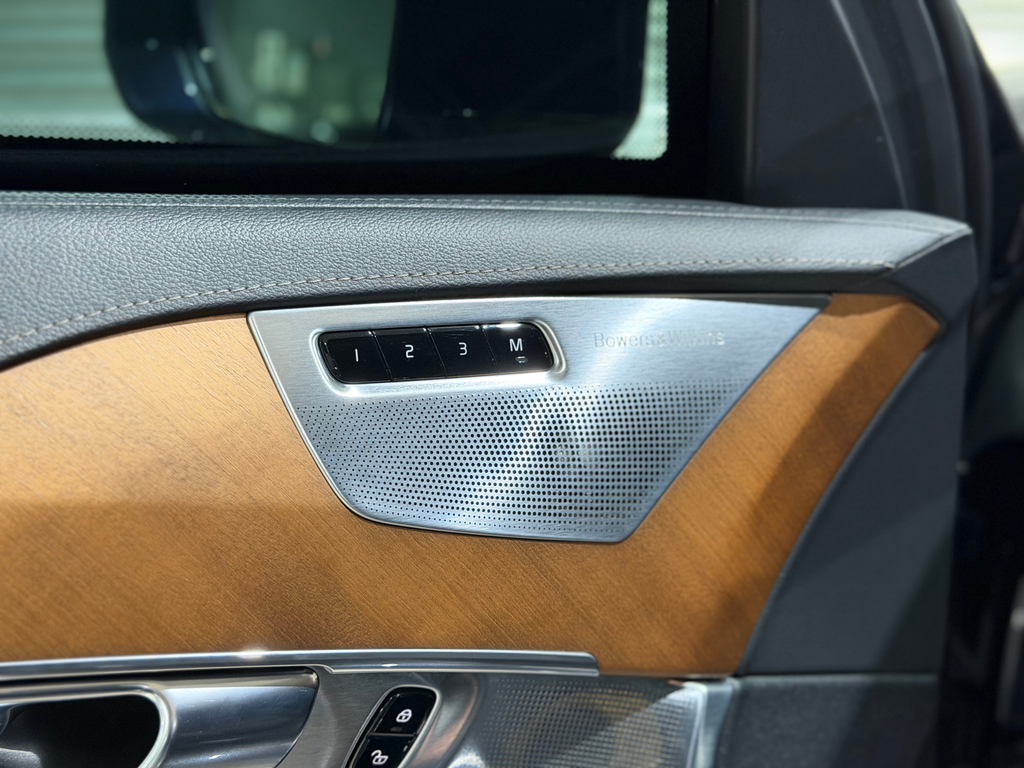 Volvo XC90 Azul