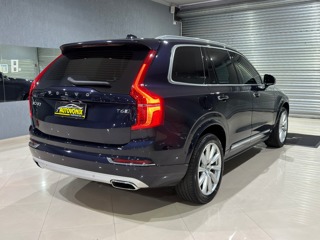 Volvo XC90 Azul