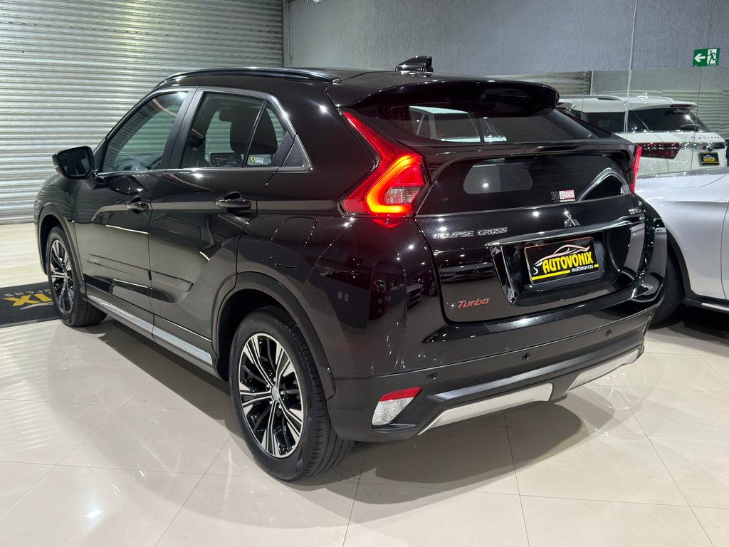 Mitsubishi Eclipse Cross Preto