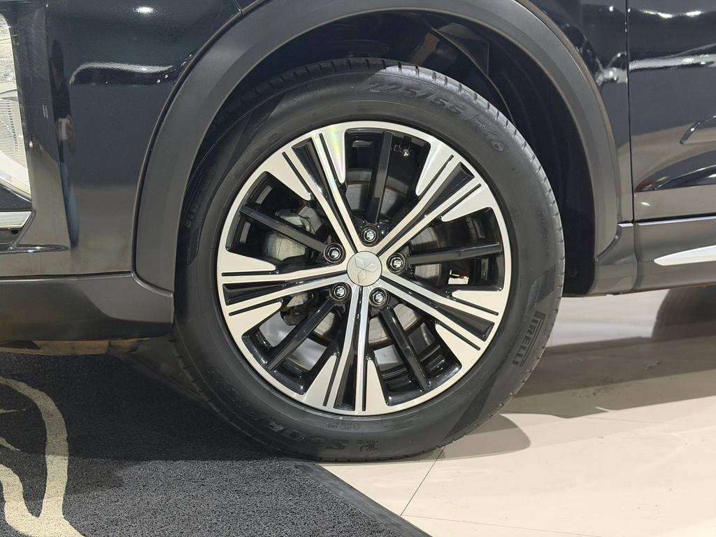 Mitsubishi Eclipse Cross Preto