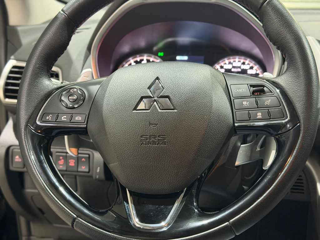 Mitsubishi Eclipse Cross Preto