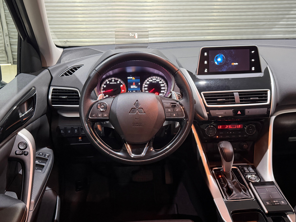 Mitsubishi Eclipse Cross Preto