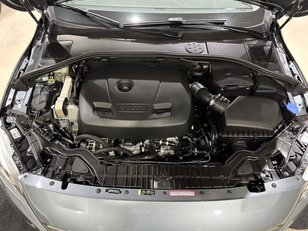 Volvo V60 Cinza