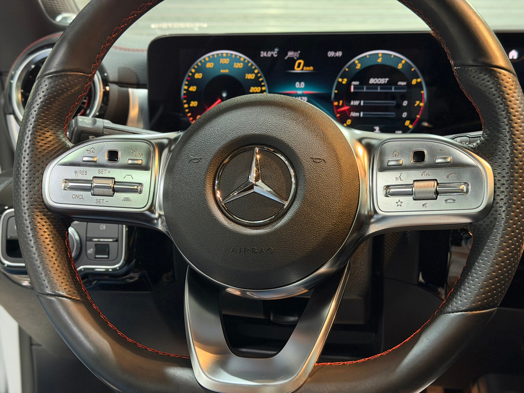 Mercedes Benz CLA-35 AMG Branco